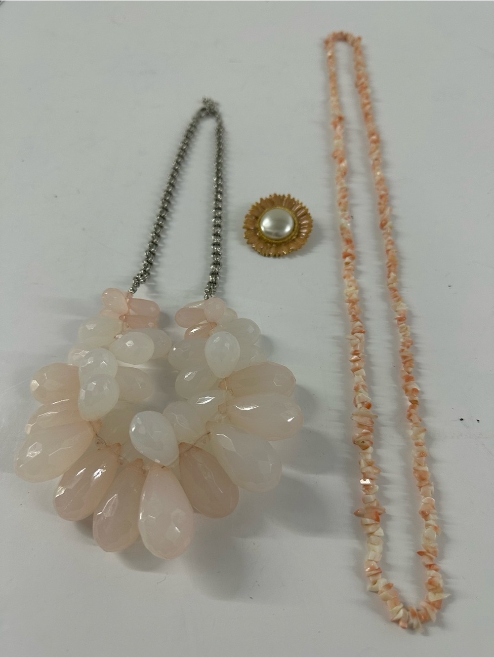 Vintage Peach/Coral Jewelry Set